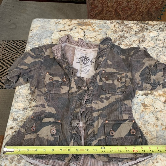 Nick and Mo SZ MD girls camouflage ruffle top - Picture 11 of 14